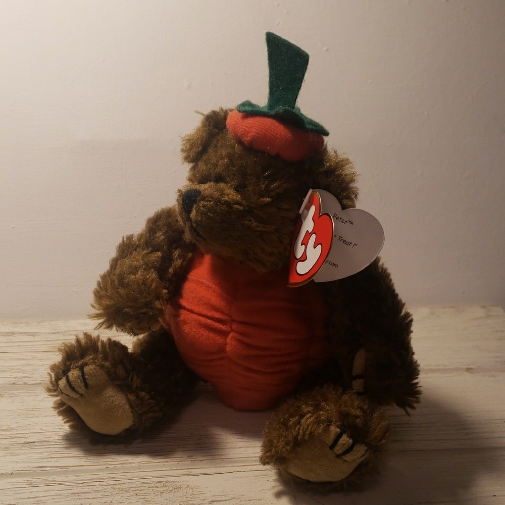 Ty Attic Treasures "Peter" Pumpkin Costume Jointed Bear. 6" Attached Hat/costume